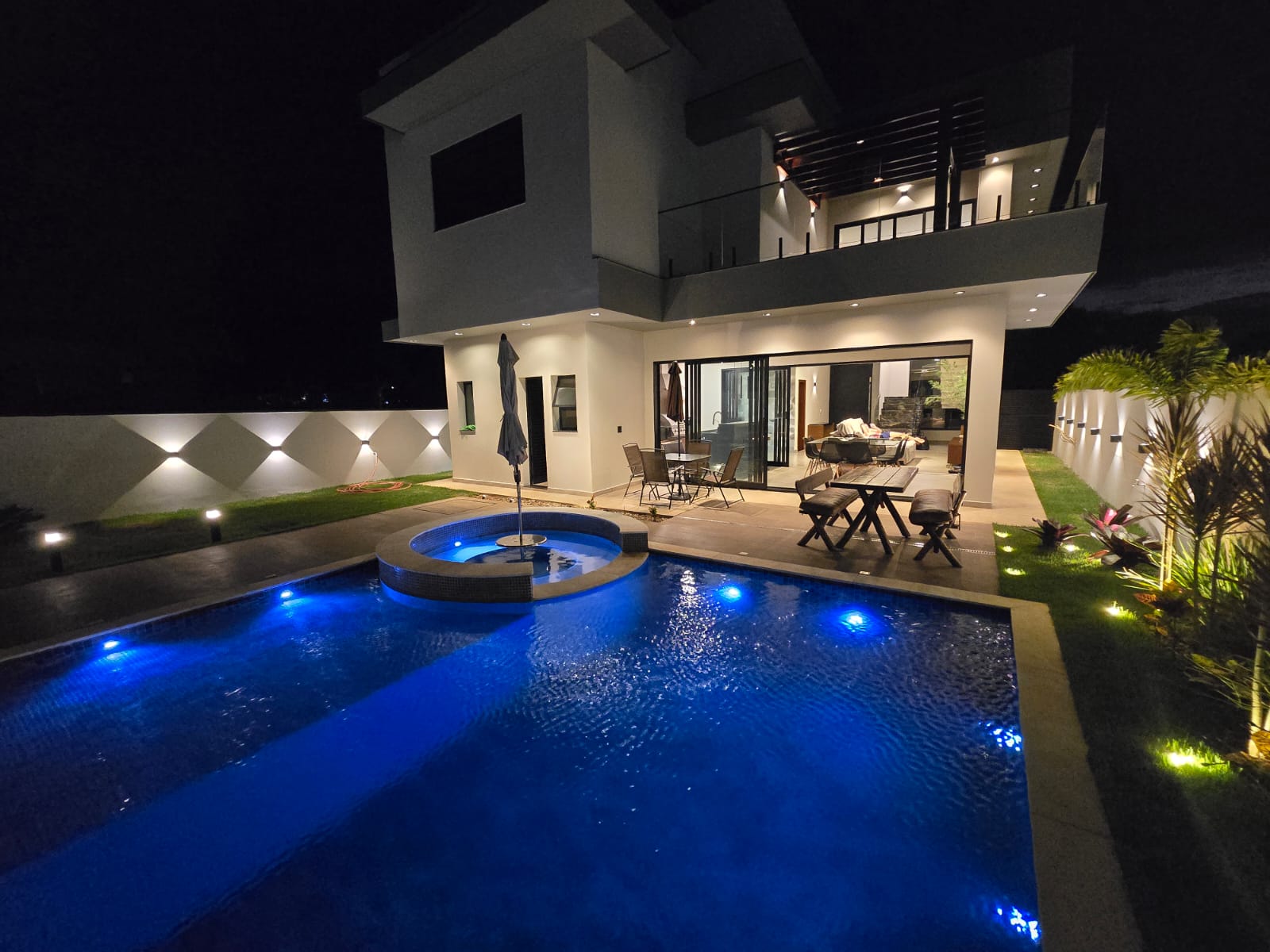 WhatsApp Image 2025-03-21 at 17.27.00 (3)