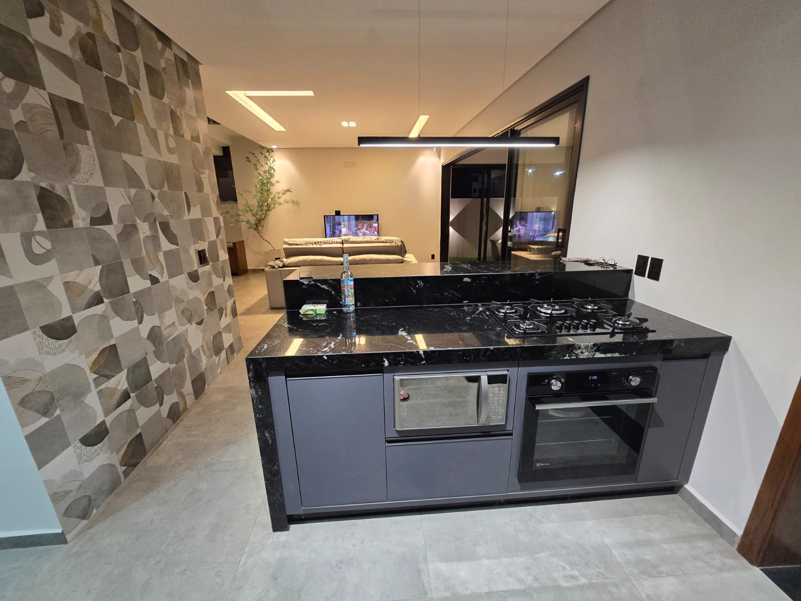 WhatsApp Image 2025-03-21 at 17.27.02 (1)