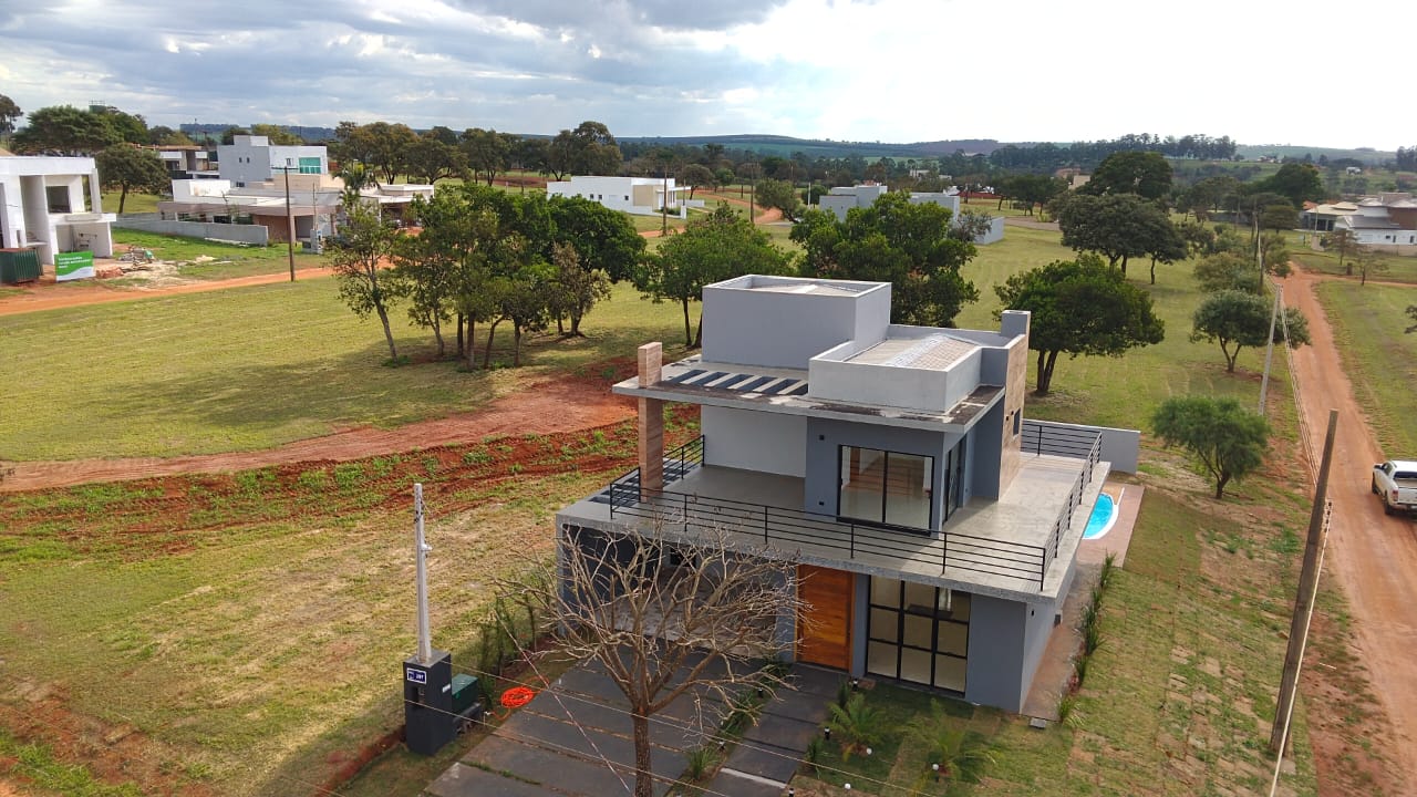 WhatsApp Image 2025-10-17 at 16.20.36 (3)